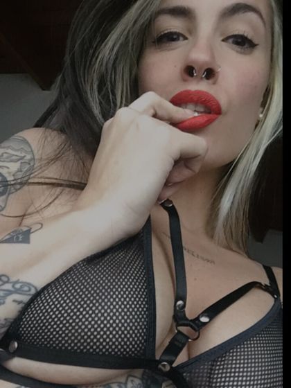 poisoneuge OnlyFans picture