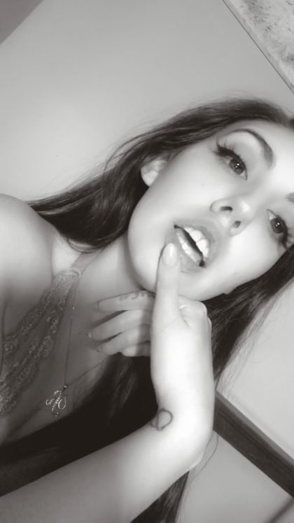 bbyroach OnlyFans picture