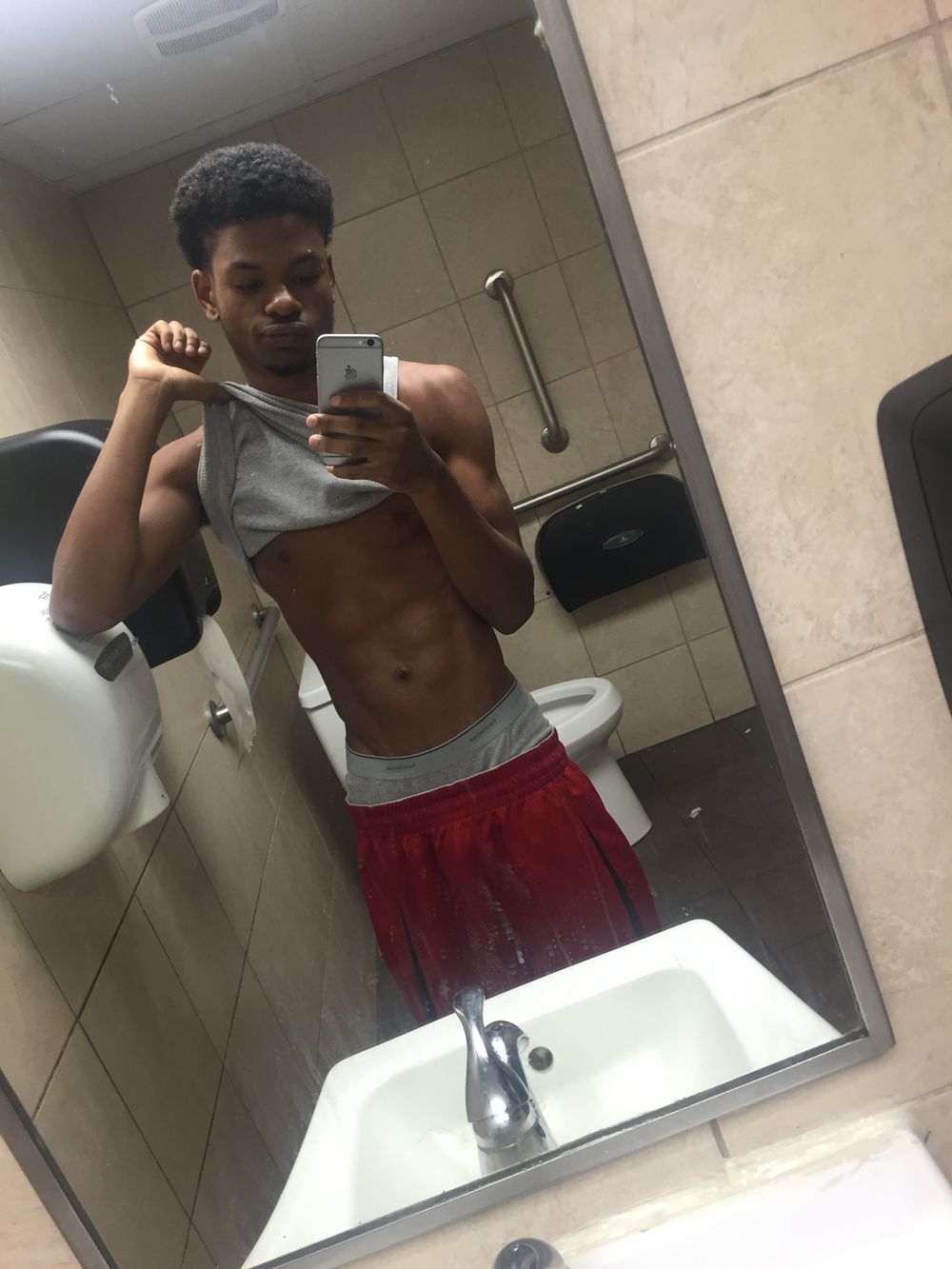 onebadyellow OnlyFans profile picture