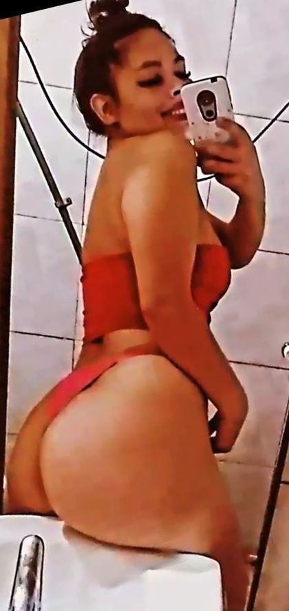 andreaevelin OnlyFans picture