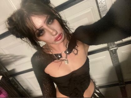 toxxiclilslxt OnlyFans picture