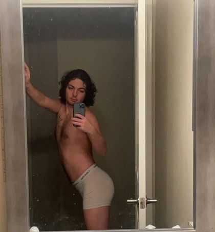 spicyhippieboi OnlyFans picture