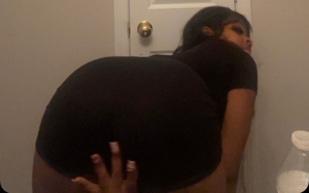 yungtinaaaaa OnlyFans profile picture