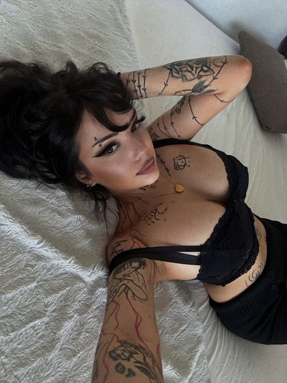 aesthymes OnlyFans picture