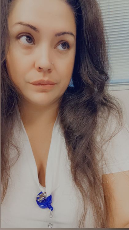 innocentbrowneyes OnlyFans picture