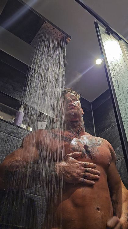 james_gunn_100 OnlyFans picture