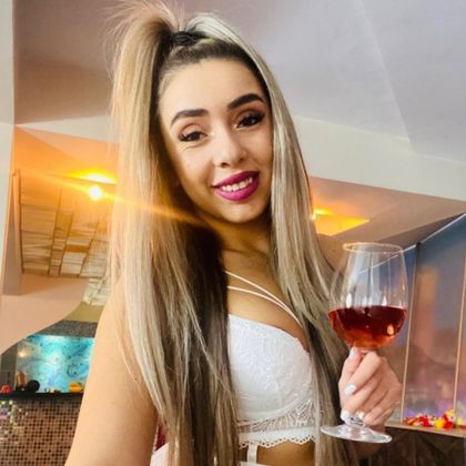 yanirayasim OnlyFans picture