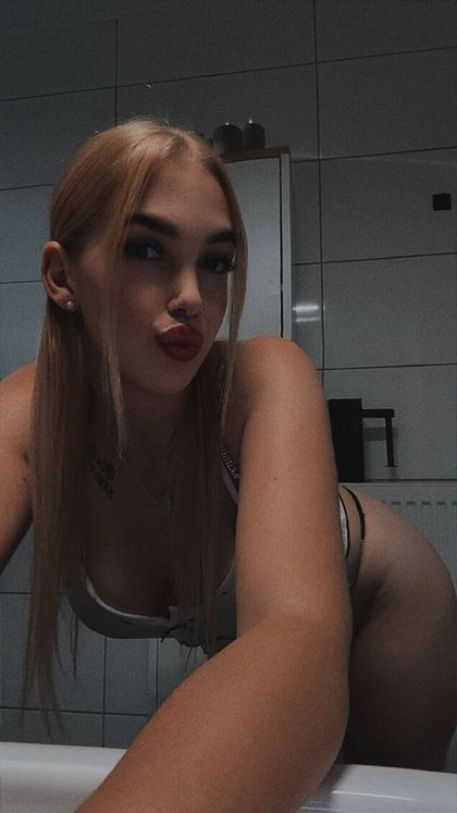 lauralovex OnlyFans picture