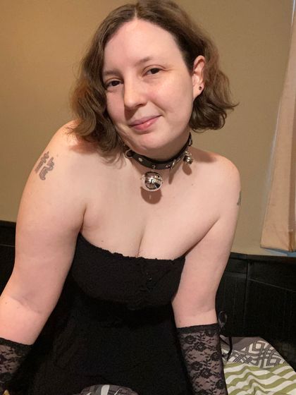 raynereadserotica OnlyFans picture