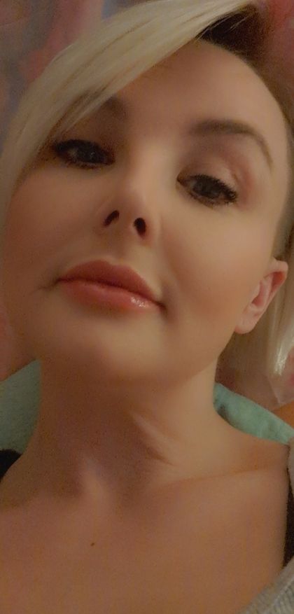 missbeckybangs OnlyFans picture