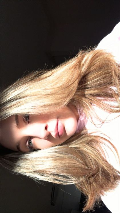 sunkissedrawrr OnlyFans picture