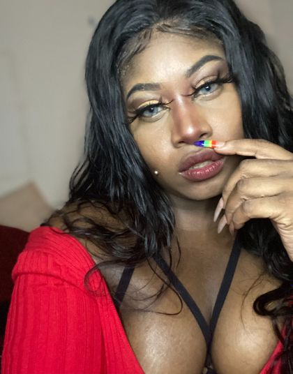 rayneroyale1 OnlyFans picture