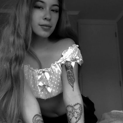 elizzy18 OnlyFans picture