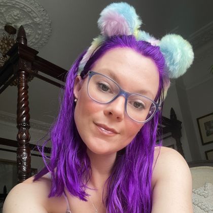 Best Nrs Bee OnlyFans Accounts FansMetrics