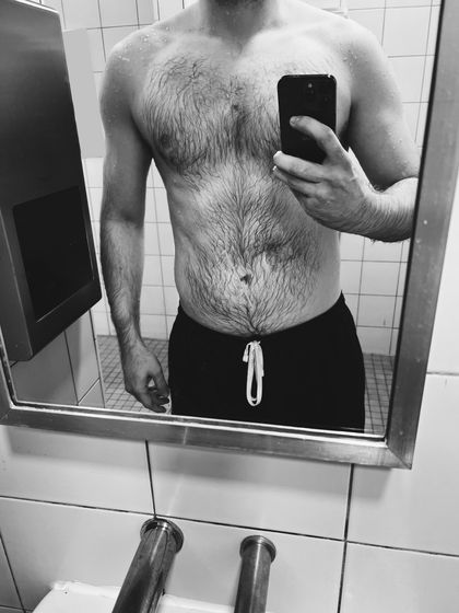 handsomehung OnlyFans picture