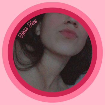 𝑯𝒆𝒍𝒍𝒊𝒆 𝑱.