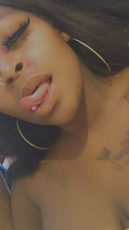 xxxmonroe OnlyFans picture