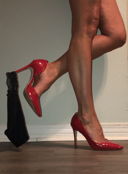 hotwifebrandy OnlyFans picture