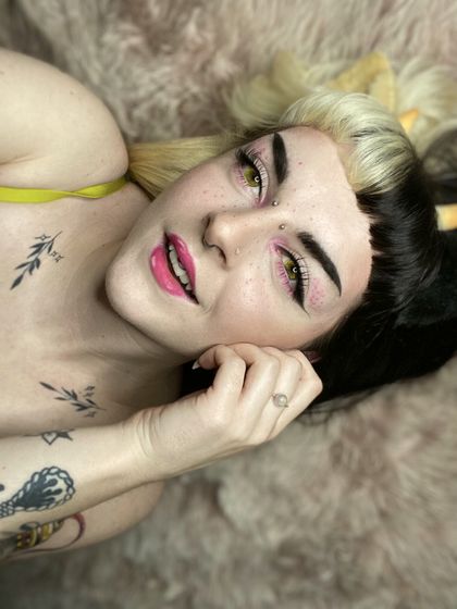 elorafawn OnlyFans picture
