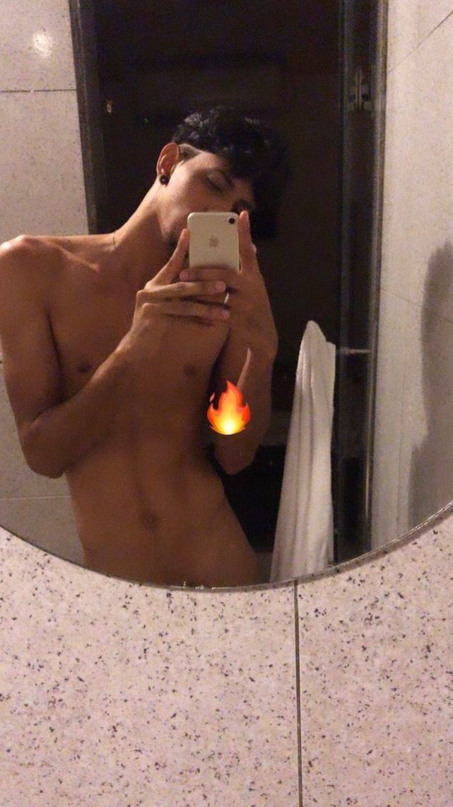 heskinnynight OnlyFans profile picture
