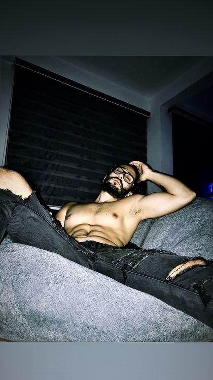 maospina OnlyFans picture