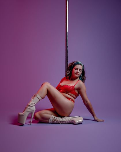 polewithroxie OnlyFans picture