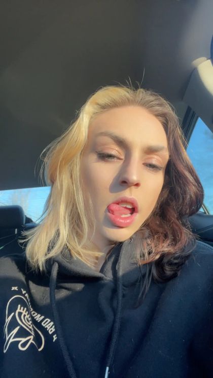 robinrebel OnlyFans picture