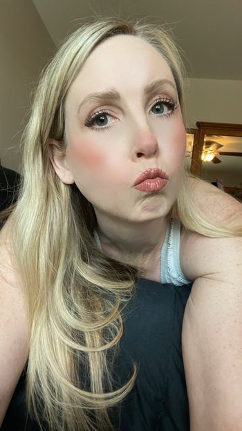 amanda_starr OnlyFans - Free Trial - Photos - Socials | FansMetrics.com