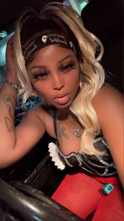 royalpaystries OnlyFans picture