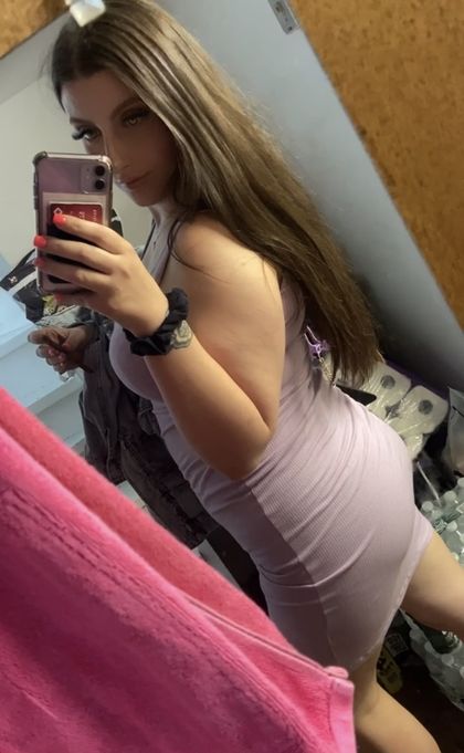 miilfmoneyyy OnlyFans picture