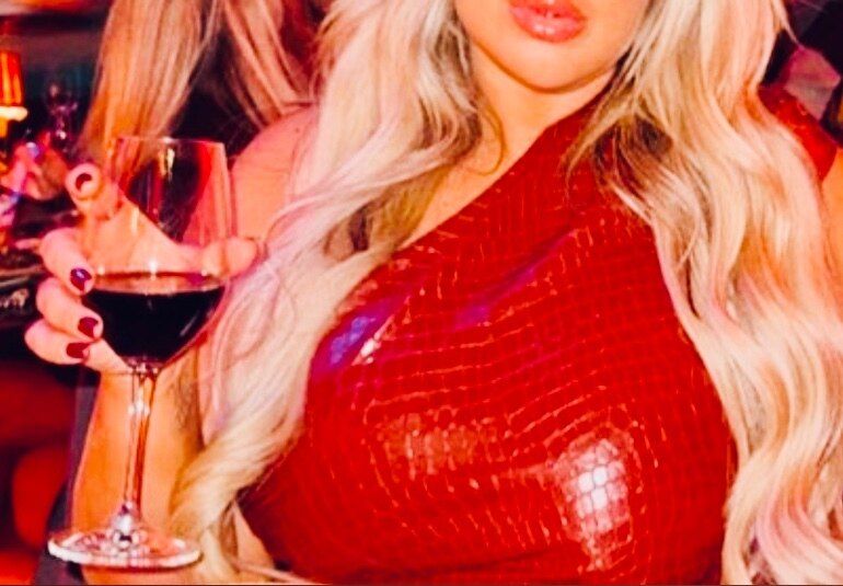 themadamex OnlyFans profile picture