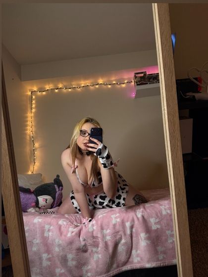 carliesparkss OnlyFans picture