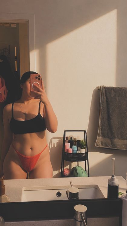 lifewithyami OnlyFans picture