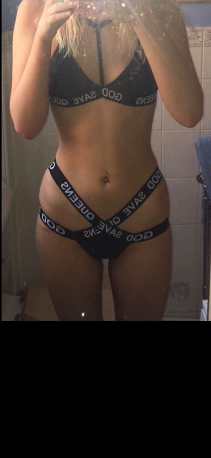 elizabeth-rose OnlyFans picture