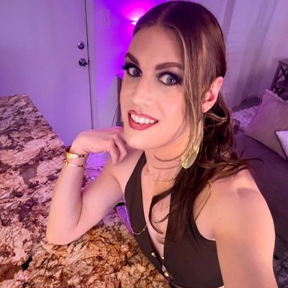 wifeybambi OnlyFans picture
