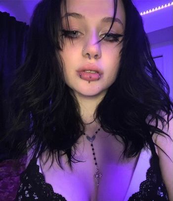 trashybagqueen OnlyFans - Free Trial - XXX Photos | FansMetrics.com