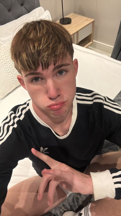 adr1en OnlyFans picture