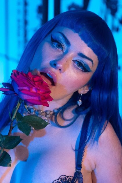 jewelzblu OnlyFans picture