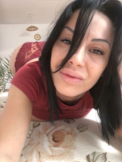 ninazy OnlyFans picture