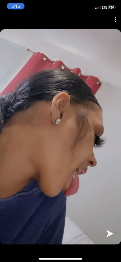 l1ly3llow OnlyFans picture