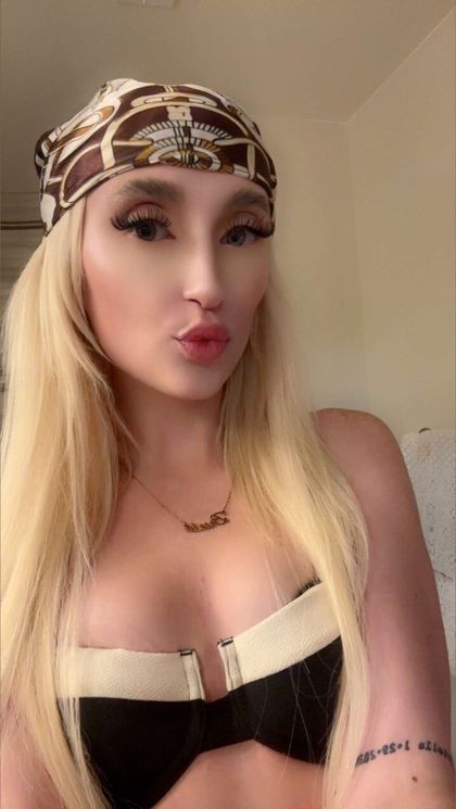 beverlyk OnlyFans picture