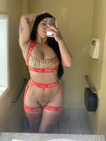pdxchyna_ OnlyFans - Free Trial - Photos - Socials | FansMetrics.com