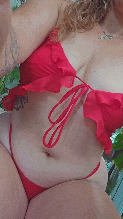 yourmillfynextdooor OnlyFans picture