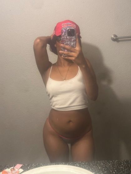 daniellasl OnlyFans picture