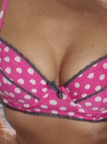u18596230beachgirl OnlyFans picture