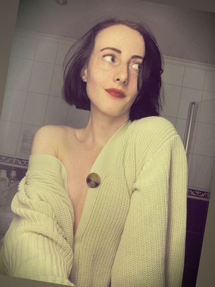 esonya OnlyFans picture