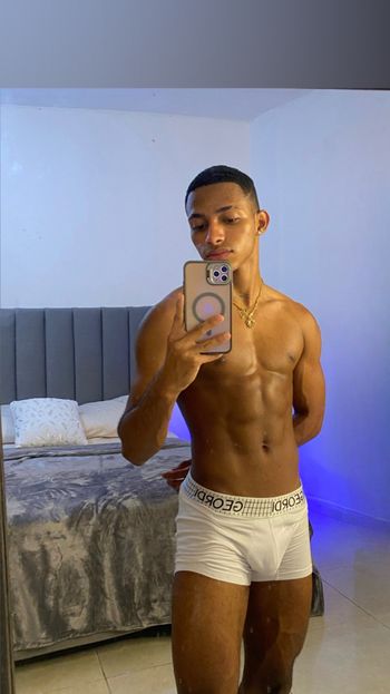 escobarluis22 OnlyFans profile picture