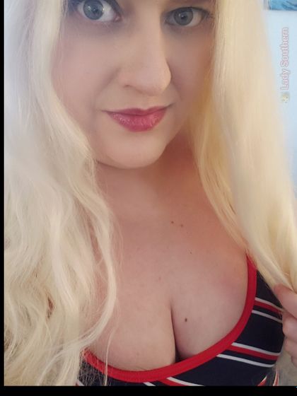 ladysouthernfree OnlyFans picture