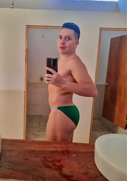 andyhott OnlyFans picture