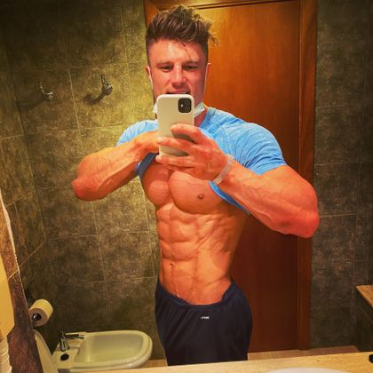 u228459771 OnlyFans picture
